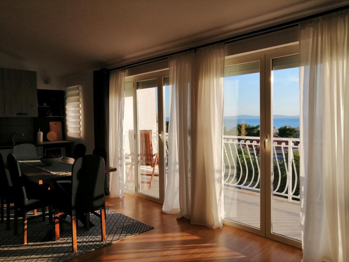 Apartment Near The Sea-Self Check-In Подстрана Екстер'єр фото