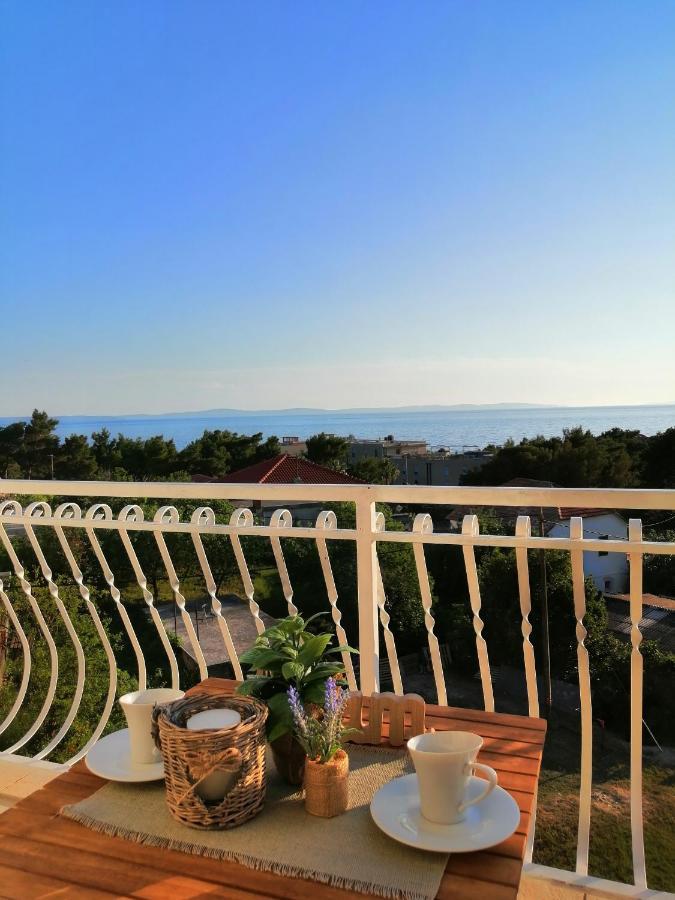 Apartment Near The Sea-Self Check-In Подстрана Екстер'єр фото